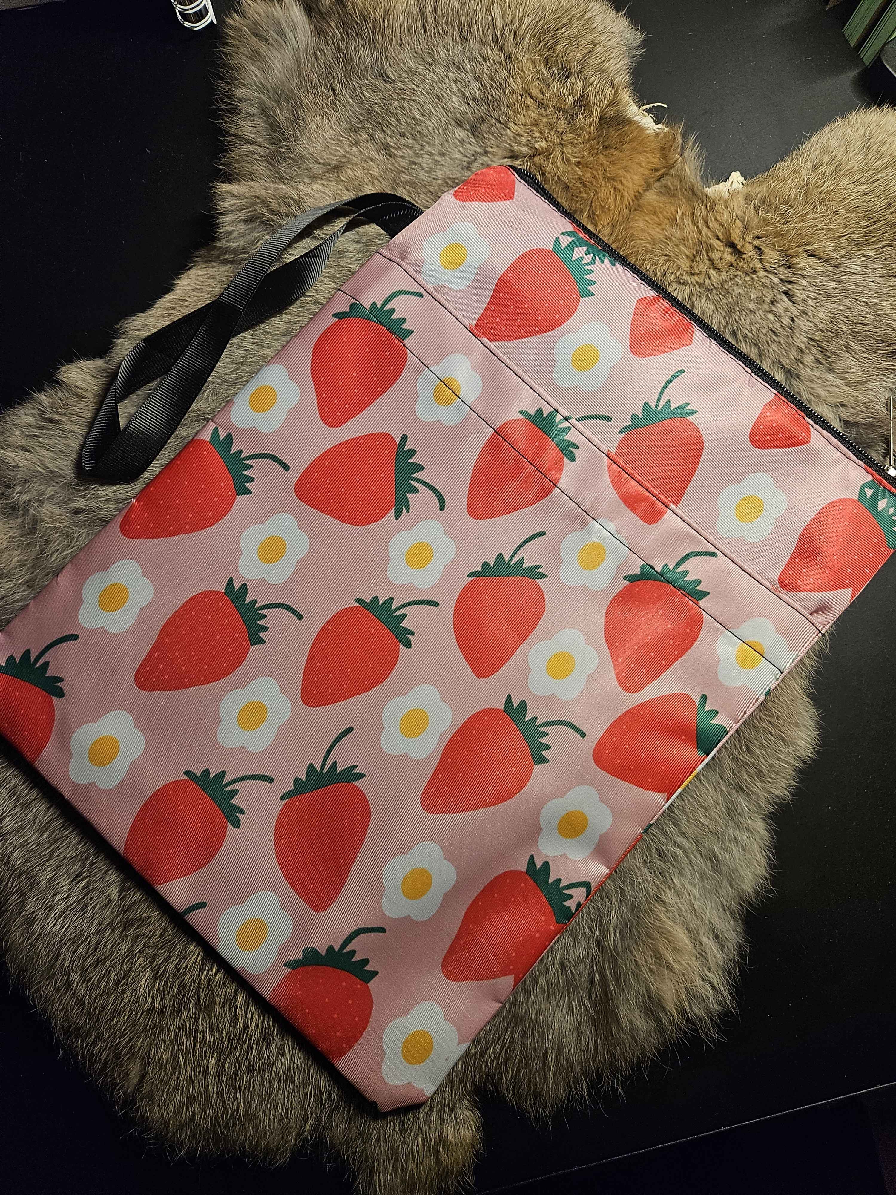 Strawberry E-reader / book pouch